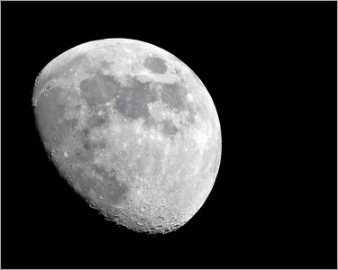 Moon V2